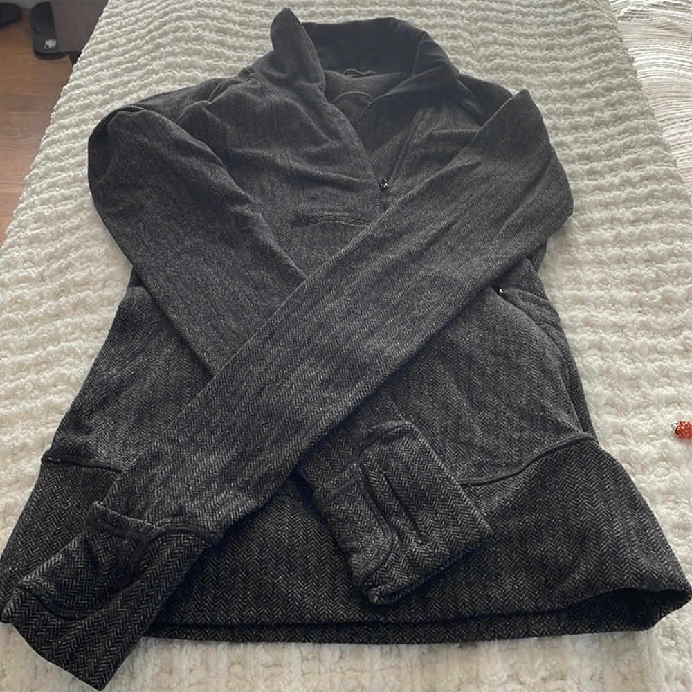 Lululemon 1/4 zip pullover